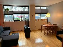 3 1/2 style loft avec 1 stationnement garage a louer - Photo 9