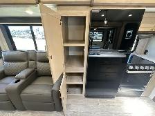 2024 Outback 330RL, COUPLES UNIT, LUXURIOUS, KING BED, ISLAND - Photo 28