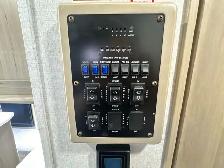 2024 Outback 330RL, COUPLES UNIT, LUXURIOUS, KING BED, ISLAND - Photo 29