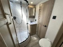 2024 Outback 330RL, COUPLES UNIT, LUXURIOUS, KING BED, ISLAND - Photo 34