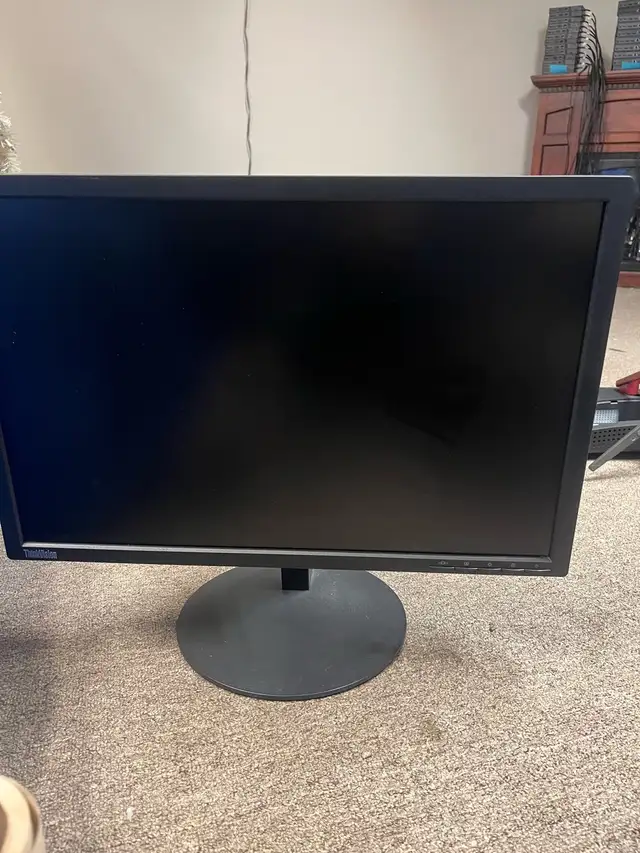 Lenovo 22" Monitor