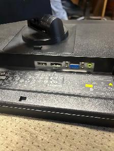 Lenovo 22" Monitor - Photo 3