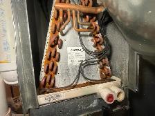 AC LEAKING - Photo 2