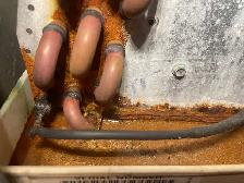 AC LEAKING - Photo 3