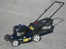 LIKE NEW 3 IN 1 21' BRIGGS & STRATON 6.75HP/190CC LAWNMOWER!