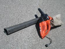 UP FOR SALE BLACK & DECKER LEAF BLOWERS WITH LEAF BAG INCLUDED! - Photo 4
