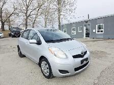 2010 Toyota Yaris Manual Low Kilometer Remote Starter AC - Photo 3