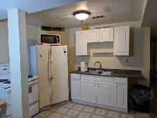 Large 1 bed room basement , private entrance - Photo 5