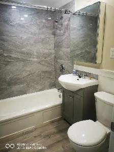 Spacious Corner Unit 1 Bedroom Apartment - Photo 2