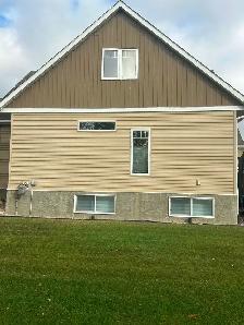 Looking for siding crew