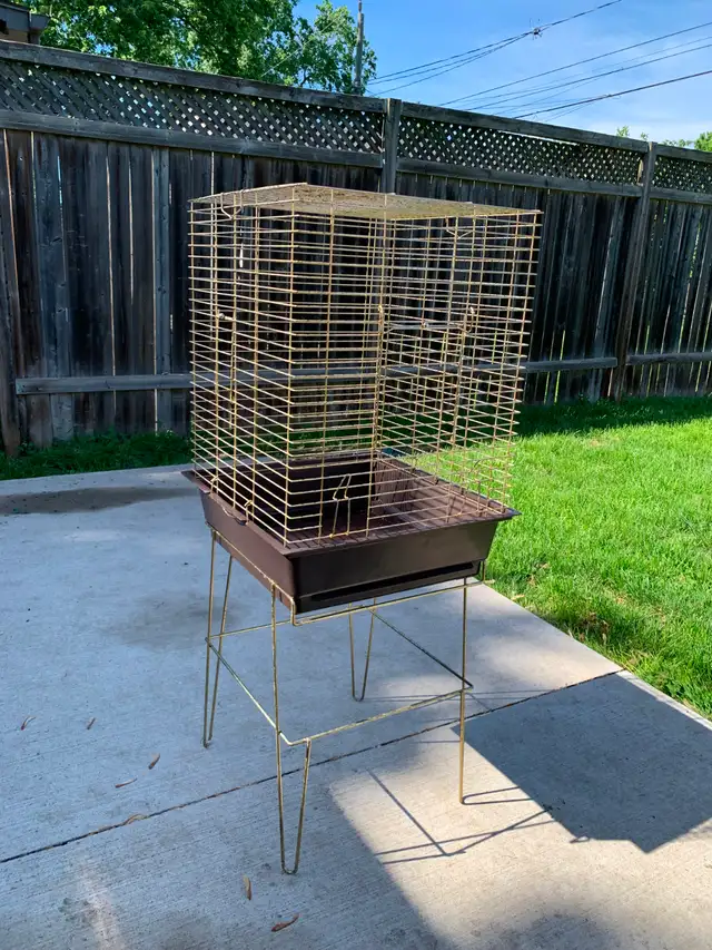 For Sale: Large Bird Cage