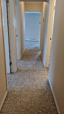 Across from Hospital! Top Floor Unit! Pet Friendly! - Photo 5