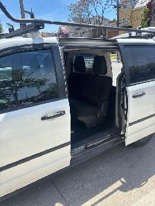 2015 Dodge Grand Caravan with two sets of Mint condition tires - Photo 8