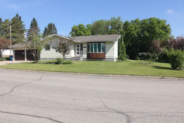 ROOMS FOR RENT IN ESTERHAZY