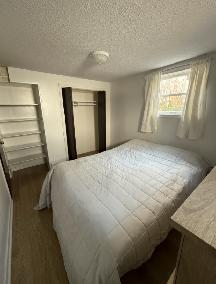 $1,200/MONTH 1-BEDROOM - ALL UTILITIES INCLUDED - July 1 Move In - Photo 3