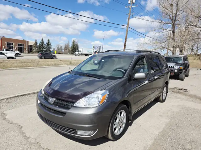 2004 Toyota Sienna 7-Passenger AWD Power Seats