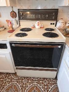Estate sale by appointment - Photo 10