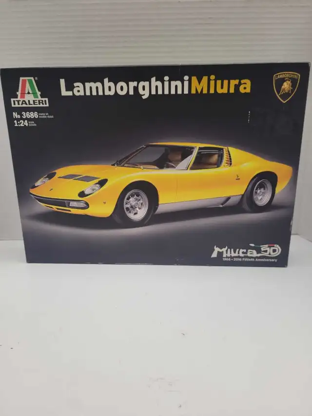 Lamborghini Miura Italeri Model Kit