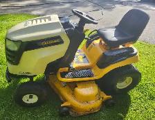 Cub Cadet LTX1050 22HP Lawn Tractor With 42' Snow Blower