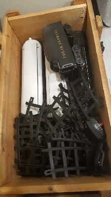 Lionel Polar Express Train Set – Battery Operated, Track & Remot - Photo 2
