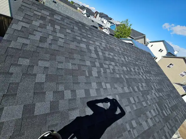 ROOFER/SIDER AVAILABLE