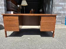 Large Desk