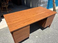 Large Desk - Photo 5