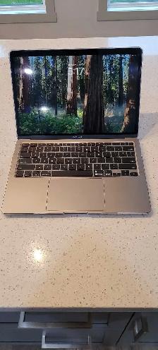 MacBook Air 13' (2020)