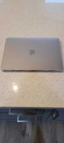 MacBook Air 13' (2020) - Photo 2