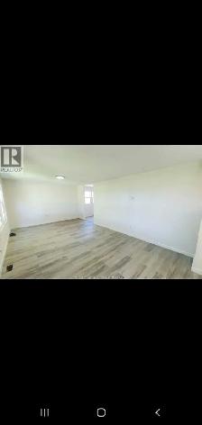 3 bedroom 1 bath house for rent in Windsor - Photo 2