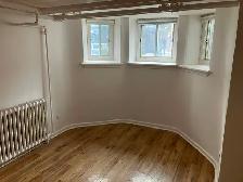 Sandy Hill Basement Bachelor/Studio Apartment for Rent -257 Daly - Photo 7