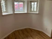 Sandy Hill Basement Bachelor/Studio Apartment for Rent -257 Daly - Photo 8
