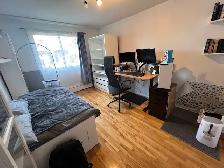 Grd 4.5, inclus, Chauf, Eau ,electro, 1 aout, Metro Fabre - Photo 3