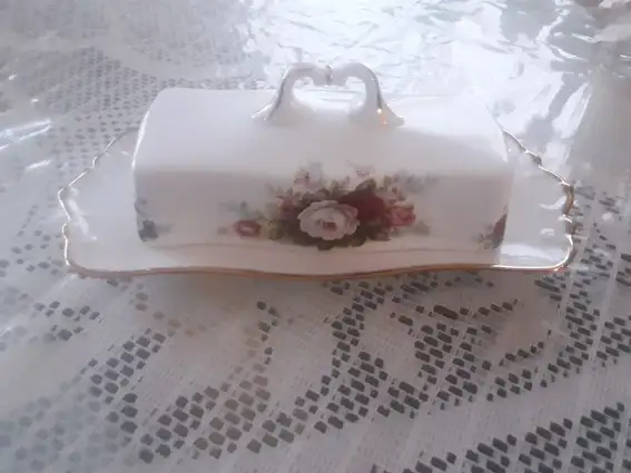Royal Albert - Celebration