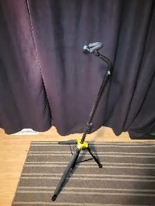 Cello with stand - Photo 3