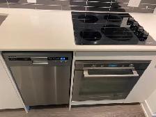 1bdrm   1 bath Condo @ Bathurst & Niagara St available Aug 1 - Photo 17