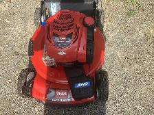Toro Recycler 22" All Wheel Drive Self Propelled Mower. - Photo 2