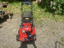 Toro Recycler 22" All Wheel Drive Self Propelled Mower. - Photo 3
