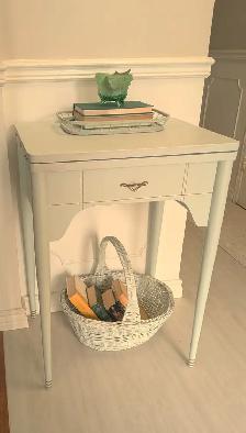 Sewing table in soft green colour - Repurposed - Photo 2