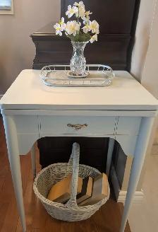 Sewing table in soft green colour - Repurposed - Photo 6