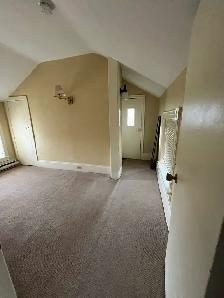 CHEERFUL, SPACIOUS 2BR IN HEART OF WATERLOO - Photo 9