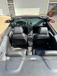 Enjoy summer in this convertible - Photo 2