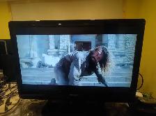 32 Inch LCD Philips HD TV Monitor HDMI input and surround sound