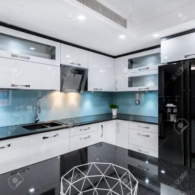 HIRING FULL TIME CABINET SHOP HELPER (NEED G2 LICENSE)
