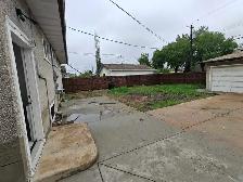 LEGAL BASEMENT SUITE - 2 BEDS. 1 BATS - Photo 2