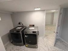 LEGAL BASEMENT SUITE - 2 BEDS. 1 BATS - Photo 5