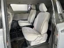 2015 Toyota Sienna - Photo 11