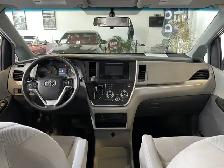 2015 Toyota Sienna - Photo 16