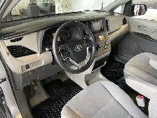 2015 Toyota Sienna - Photo 18