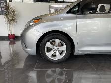 2015 Toyota Sienna - Photo 30